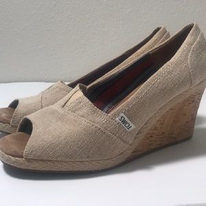 10W Oatmeal Canvas TOMS peeptoe wedges